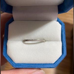 White gold ring size 7